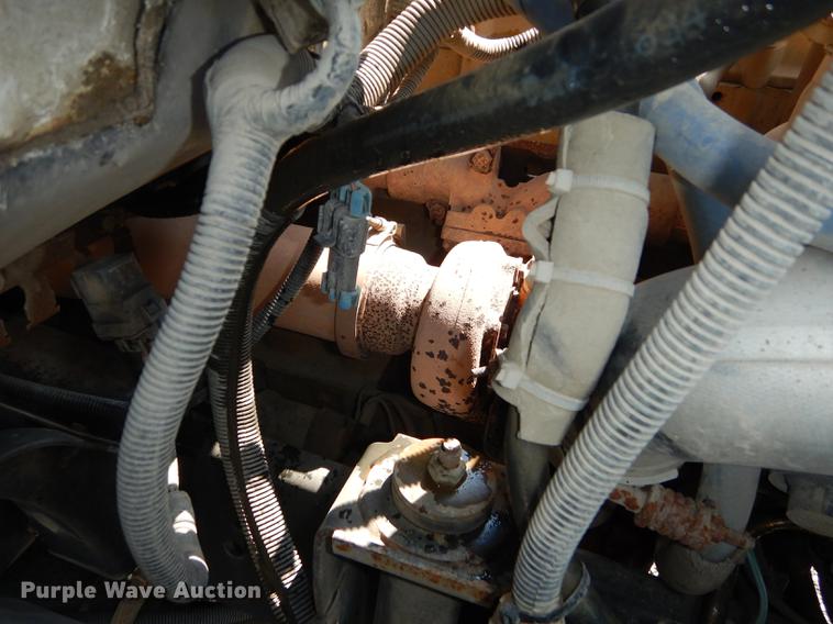 image for item DE1800 1999 GMC C7500 bucket truck