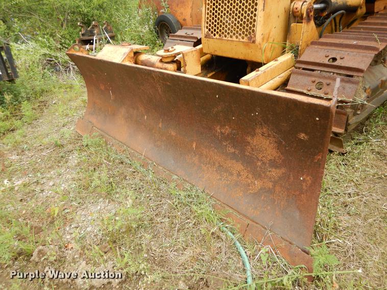 image for item DE1809 Caterpillar D3 dozer