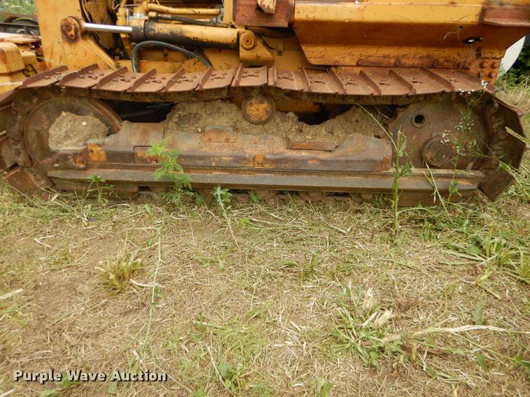 image for item DE1809 Caterpillar D3 dozer