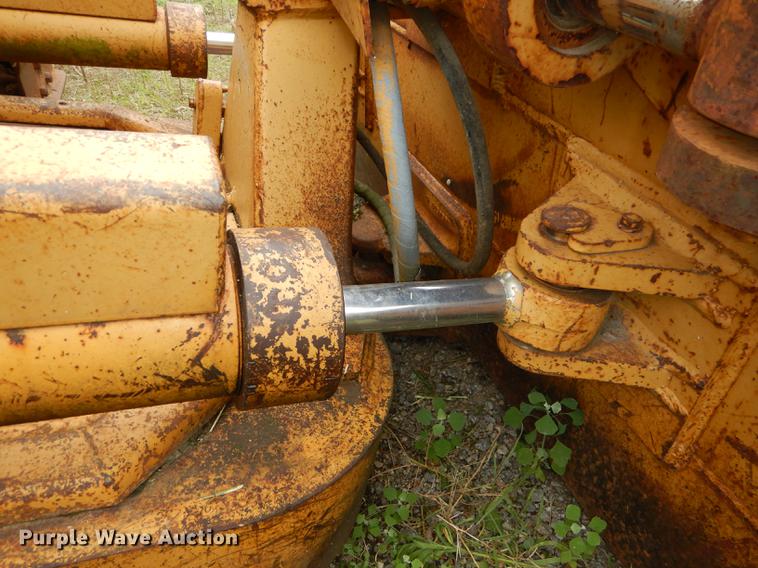 image for item DE1809 Caterpillar D3 dozer