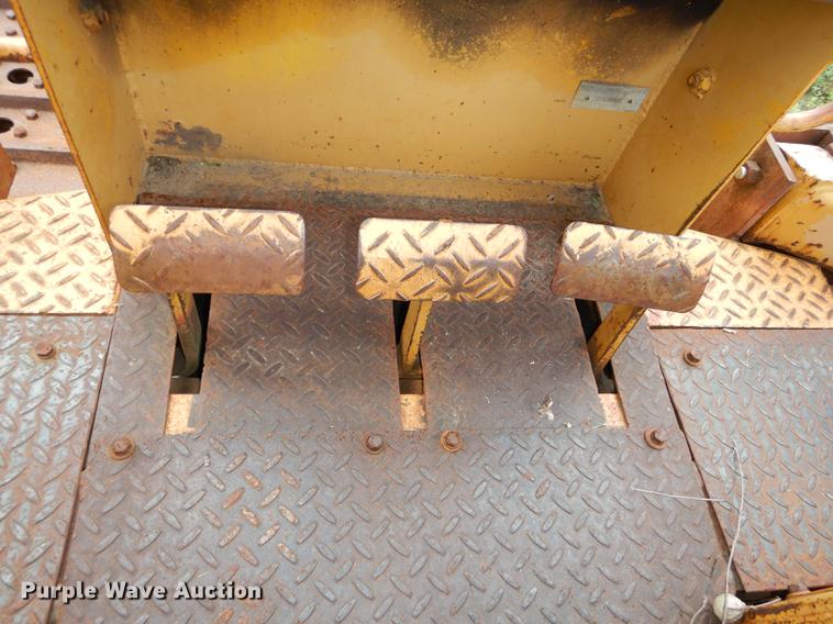 image for item DE1809 Caterpillar D3 dozer