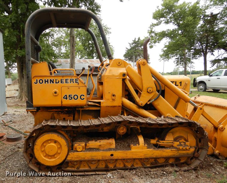 1975 John Deere 450C track loader in Parker, KS Item DE1820 sold