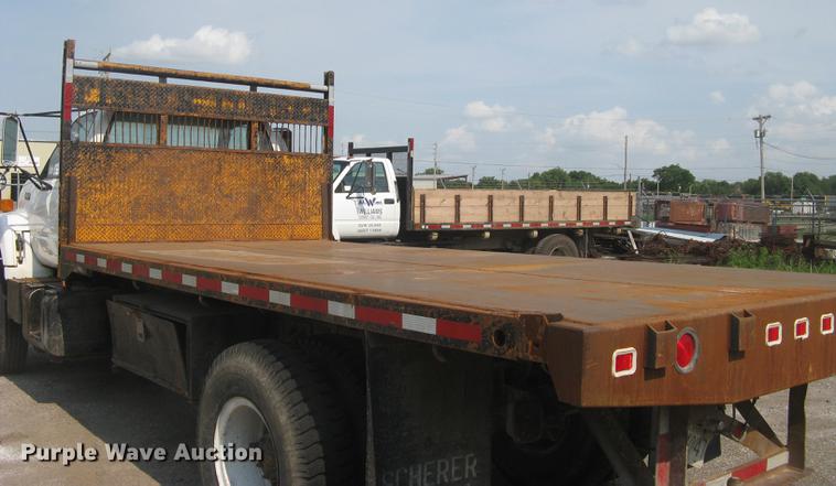 image for item DE2952 1992 GMC TopKick 6500 flat dump bed truck