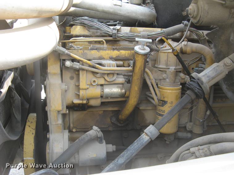 image for item DE2952 1992 GMC TopKick 6500 flat dump bed truck