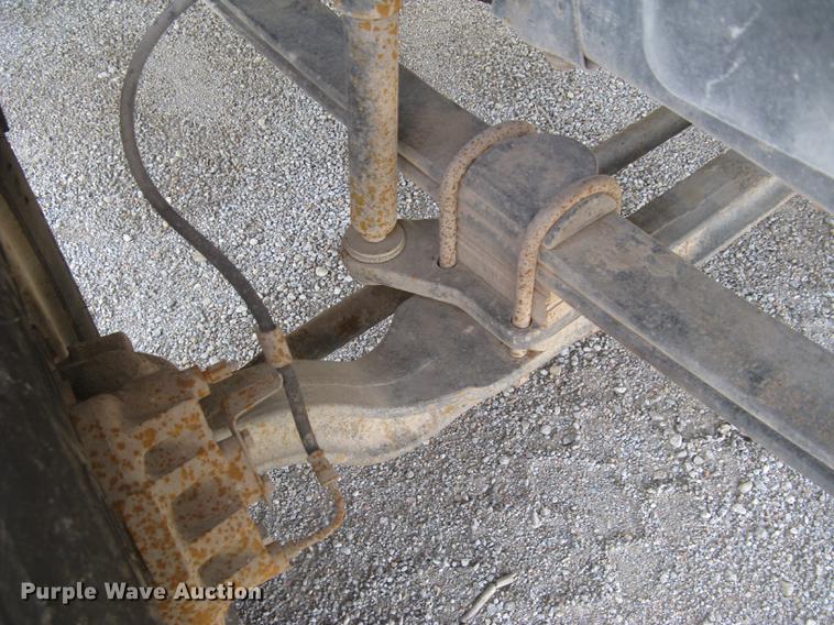 image for item DE2952 1992 GMC TopKick 6500 flat dump bed truck