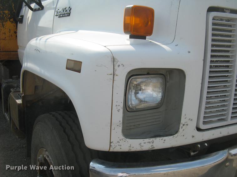 image for item DE2952 1992 GMC TopKick 6500 flat dump bed truck