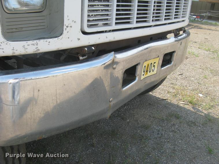 image for item DE2952 1992 GMC TopKick 6500 flat dump bed truck