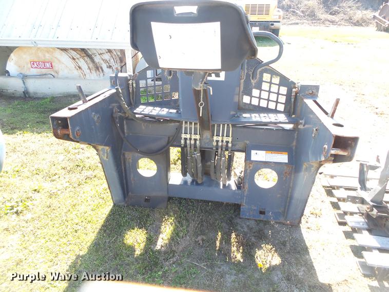 image for item DE3621 Bobcat 607 skid steer backhoe attachment