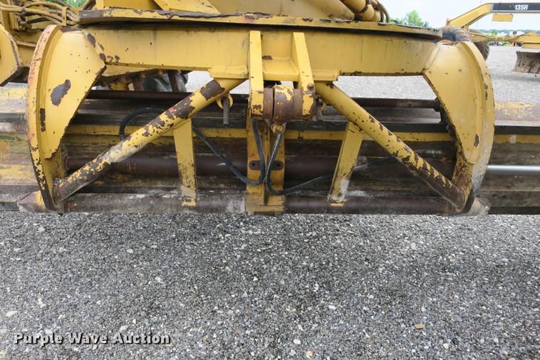 image for item DE3753 1999 Caterpillar 12H motor grader