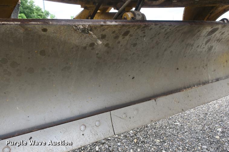 image for item DE3753 1999 Caterpillar 12H motor grader