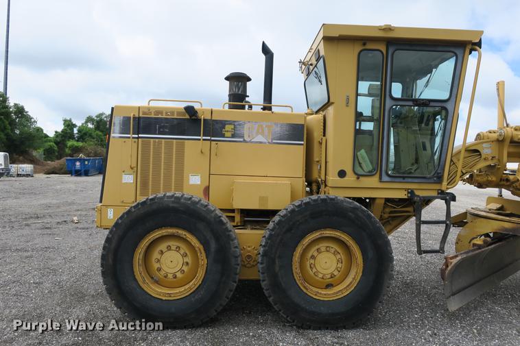 image for item DE3753 1999 Caterpillar 12H motor grader