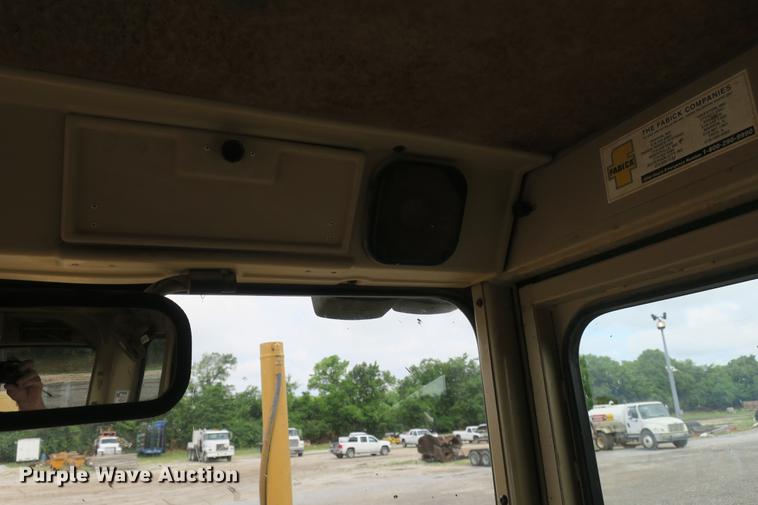 image for item DE3753 1999 Caterpillar 12H motor grader