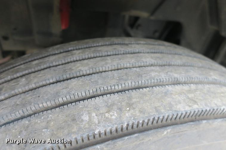 image for item DE3755 2011 International ProStar flatbed truck