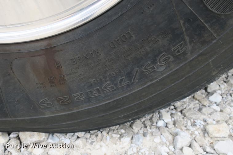 image for item DE3755 2011 International ProStar flatbed truck