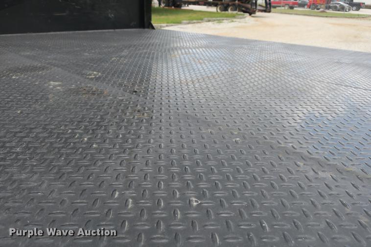 image for item DE3755 2011 International ProStar flatbed truck