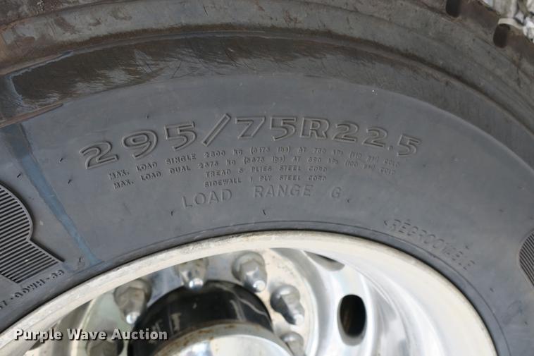 image for item DE3755 2011 International ProStar flatbed truck