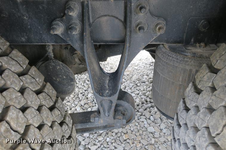 image for item DE3755 2011 International ProStar flatbed truck