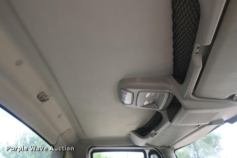 image for item DE3755 2011 International ProStar flatbed truck