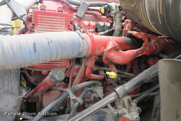 image for item DE3755 2011 International ProStar flatbed truck