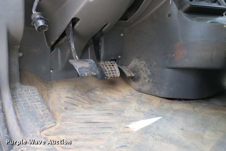 image for item DE3755 2011 International ProStar flatbed truck