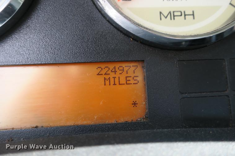 image for item DE3755 2011 International ProStar flatbed truck