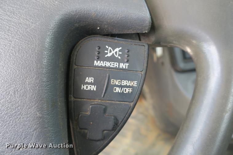 image for item DE3755 2011 International ProStar flatbed truck