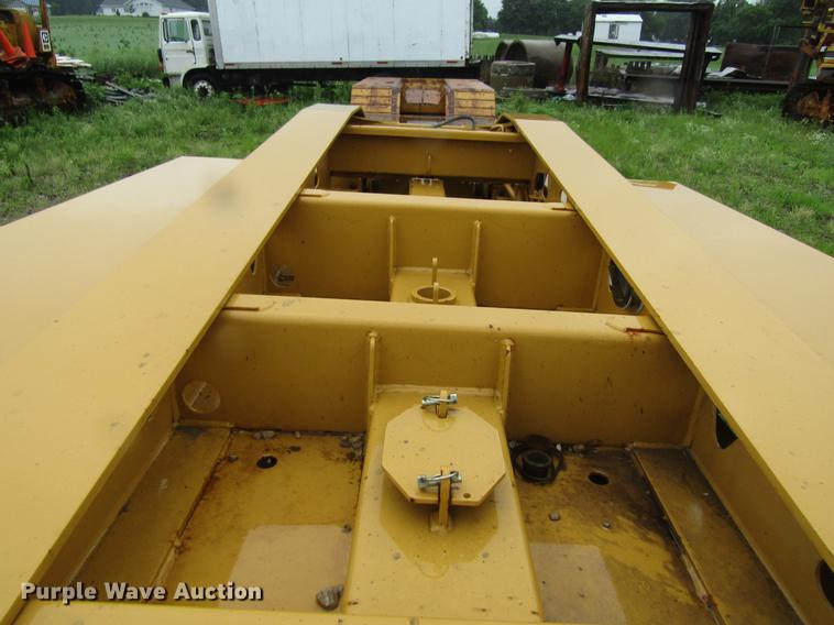 image for item DF3816 1997 Trail King TK80HDG463 lowboy equipment trailer