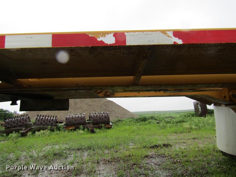 image for item DF3816 1997 Trail King TK80HDG463 lowboy equipment trailer