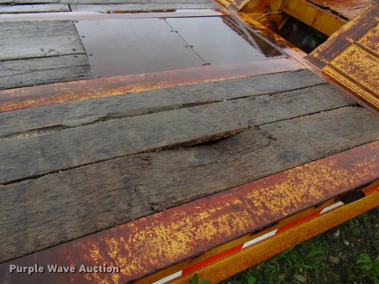 image for item DF3816 1997 Trail King TK80HDG463 lowboy equipment trailer