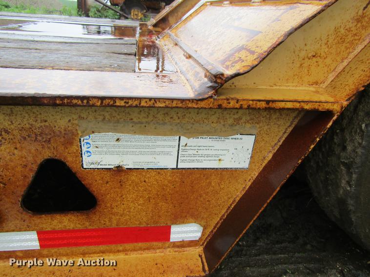 image for item DF3816 1997 Trail King TK80HDG463 lowboy equipment trailer