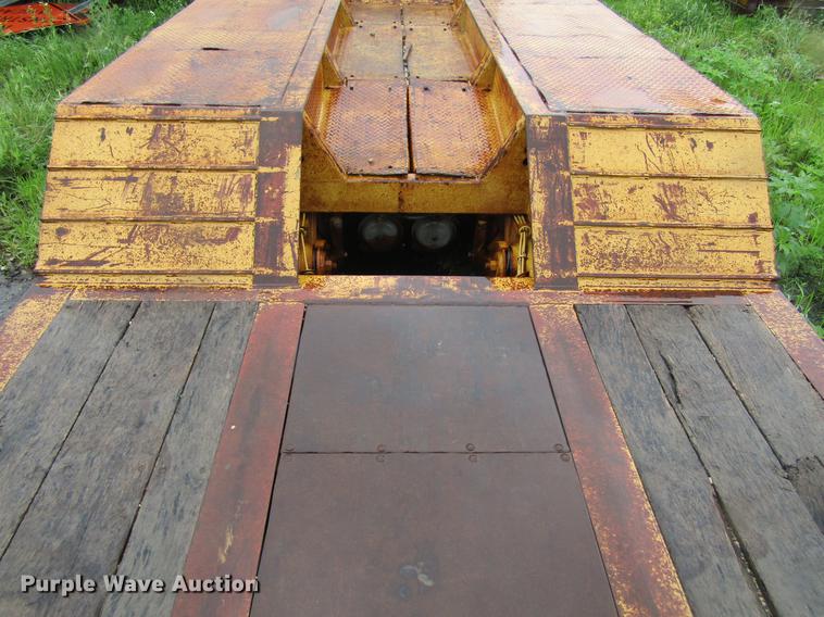 image for item DF3816 1997 Trail King TK80HDG463 lowboy equipment trailer