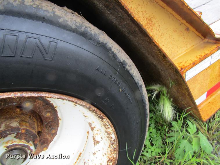 image for item DF3816 1997 Trail King TK80HDG463 lowboy equipment trailer