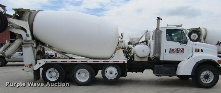 image for item DF3819 2000 Sterling LT9500 ready mix truck