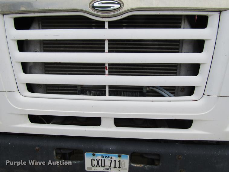 image for item DF3819 2000 Sterling LT9500 ready mix truck