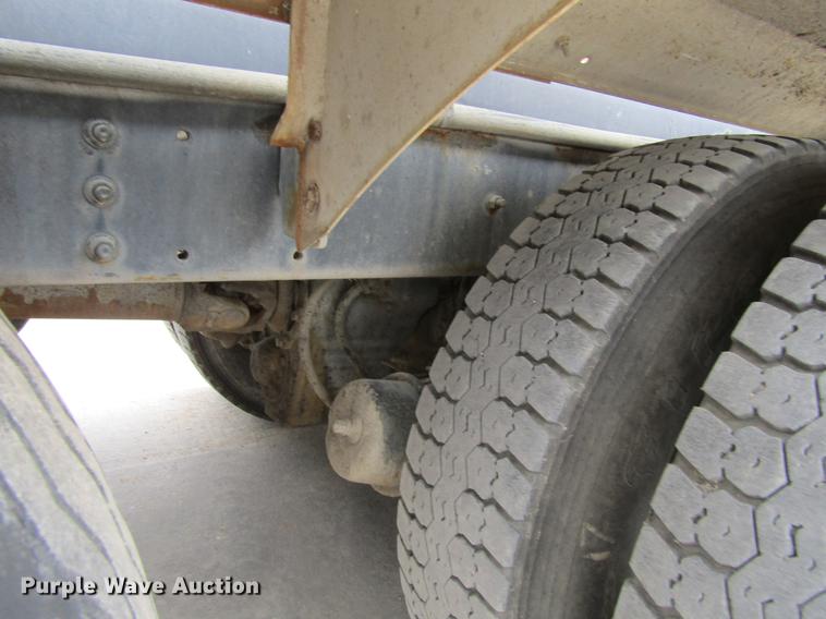 image for item DF3819 2000 Sterling LT9500 ready mix truck