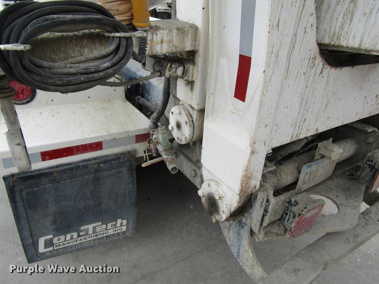 image for item DF3819 2000 Sterling LT9500 ready mix truck