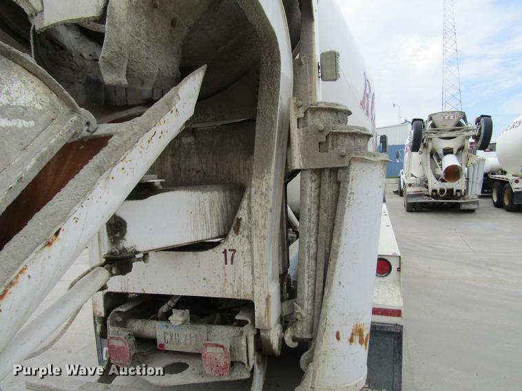 image for item DF3819 2000 Sterling LT9500 ready mix truck