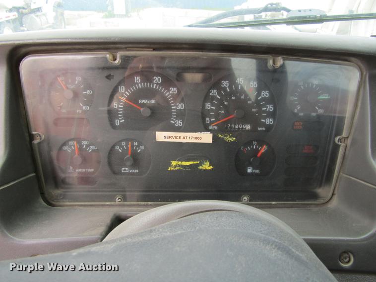 image for item DF3819 2000 Sterling LT9500 ready mix truck