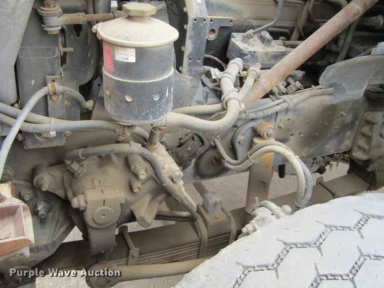 image for item DF3819 2000 Sterling LT9500 ready mix truck