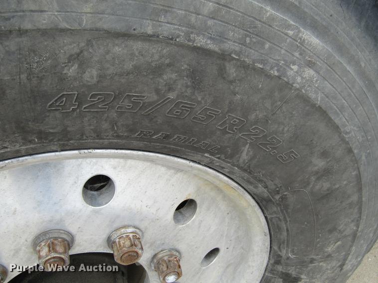 image for item DF3819 2000 Sterling LT9500 ready mix truck