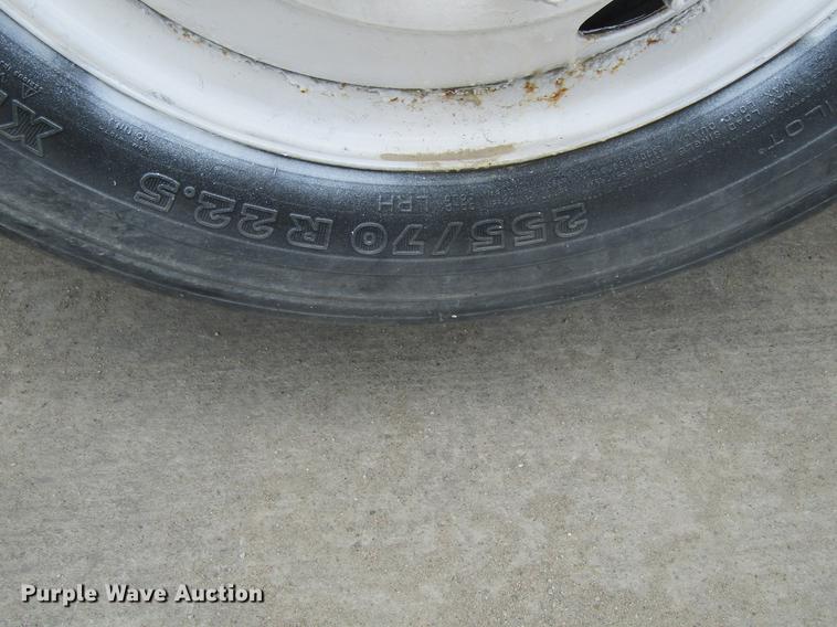 image for item DF3819 2000 Sterling LT9500 ready mix truck