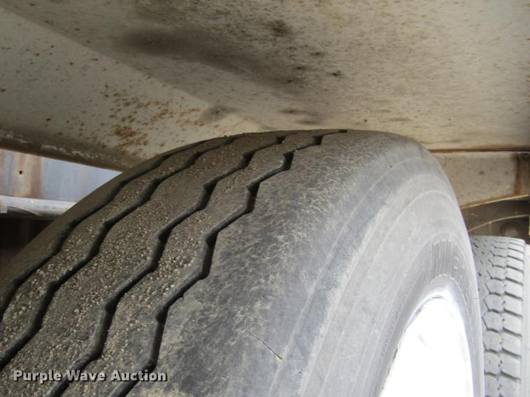 image for item DF3819 2000 Sterling LT9500 ready mix truck