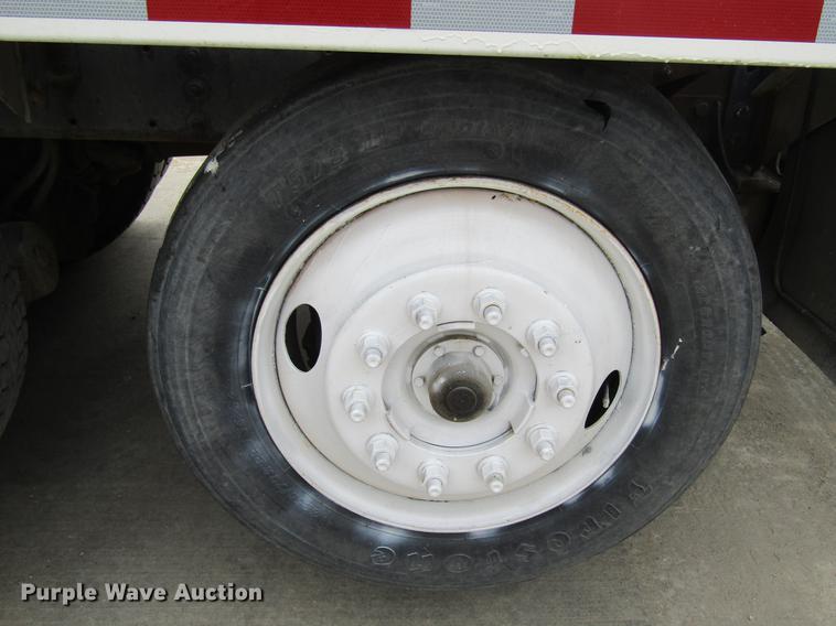 image for item DF3819 2000 Sterling LT9500 ready mix truck