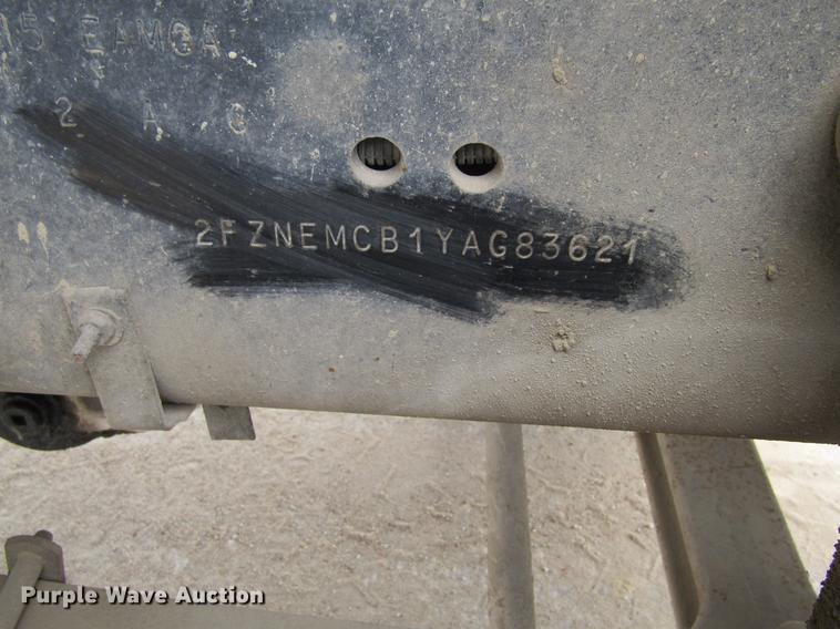 image for item DF3819 2000 Sterling LT9500 ready mix truck