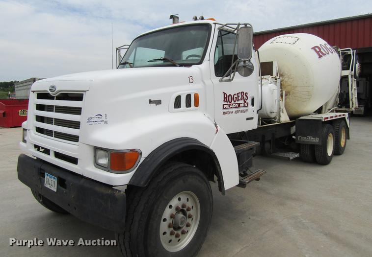 image for item DF3820 2000 Sterling L9500 ready mix truck