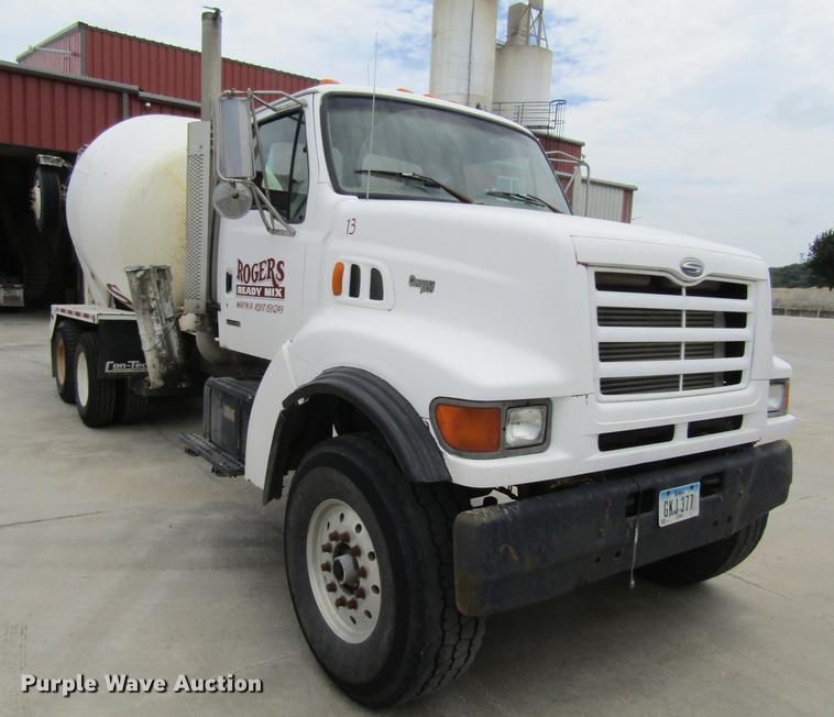 image for item DF3820 2000 Sterling L9500 ready mix truck