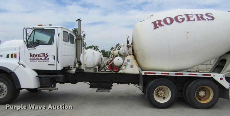 image for item DF3820 2000 Sterling L9500 ready mix truck