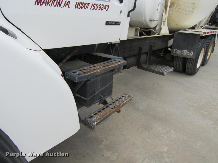image for item DF3820 2000 Sterling L9500 ready mix truck