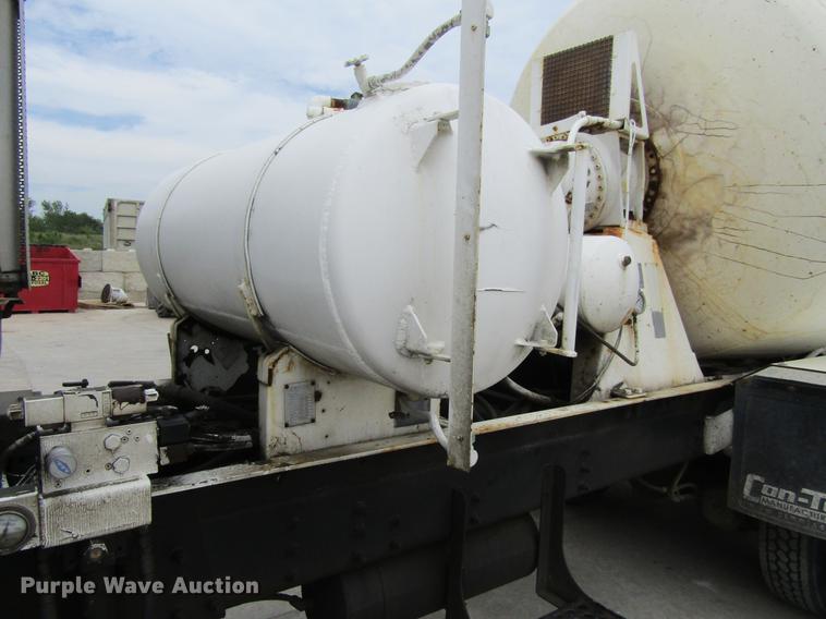 image for item DF3820 2000 Sterling L9500 ready mix truck