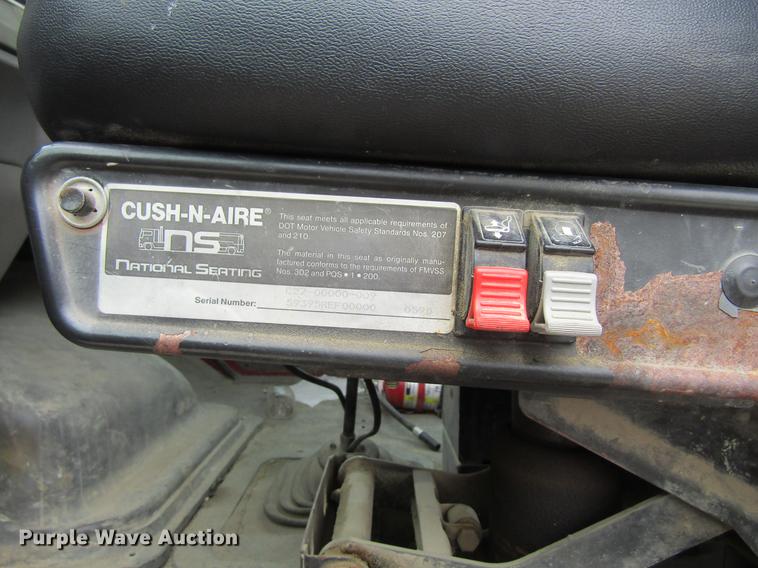 image for item DF3820 2000 Sterling L9500 ready mix truck